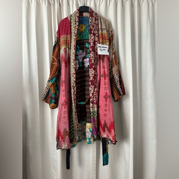Kantha Bae Trench Robe - Picture 3 of 12